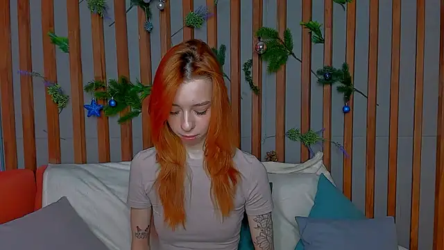 Snapshot of Lori_Williams chatting on February 4, 1:00 am Lori Williams online show from February 4, 1:00 am