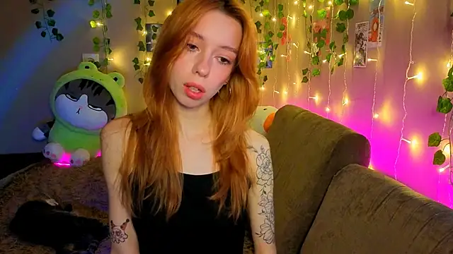 Snapshot of Lori_Williams chatting on February 16, 3:46 am Lori Williams online show from February 16, 3:46 am