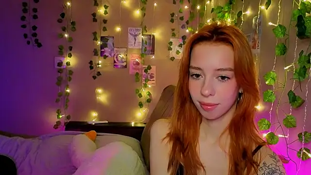 Snapshot of Lori_Williams chatting on February 20, 2:30 am Lori Williams online show from February 20, 2:30 am