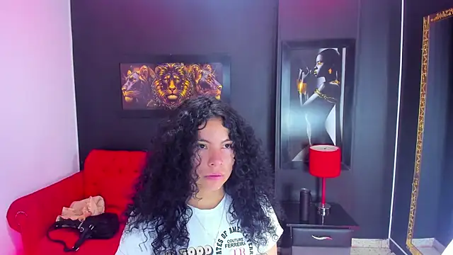 Snapshot of angelita_martins chatting on October 5, 8:40 pm angelita martins online show from October 5, 8:40 pm