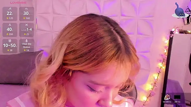 JuliethMoss online show from January 15, 8:45 pm