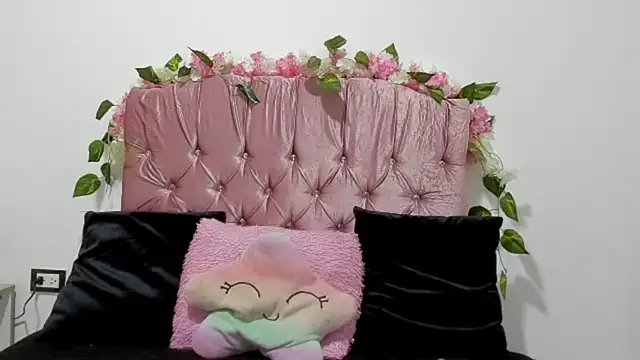 ivy moon05 online show from November 5, 4:07 pm