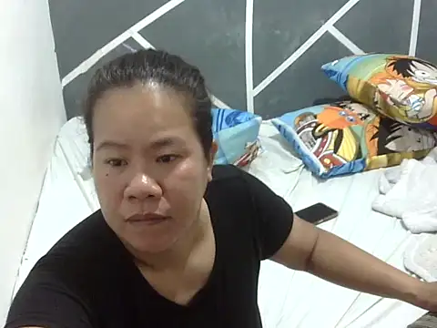 Snapshot of AsianbouncieGIRL chatting on February 9, 12:36 am AsianbouncieGIRL online show from February 9, 12:36 am