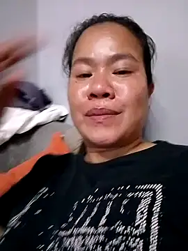 Snapshot of AsianbouncieGIRL chatting on March 2, 12:24 am AsianbouncieGIRL online show from March 2, 12:24 am