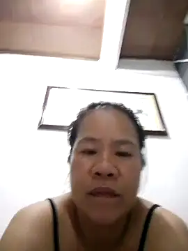 Snapshot of AsianbouncieGIRL chatting on April 13, 4:29 am AsianbouncieGIRL online show from April 13, 4:29 am