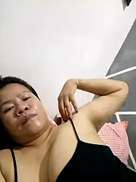 Snapshot of AsianbouncieGIRL chatting on May 25, 4:51 am AsianbouncieGIRL online show from May 25, 4:51 am