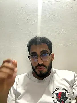 TU-MORENOO online show from November 18, 8:08 am