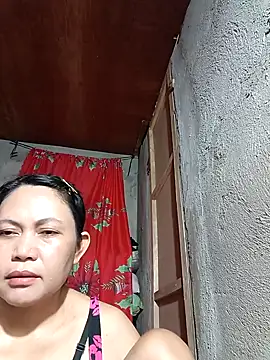 Everleigh mom online show from September 17, 4:47 am