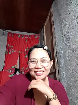 Everleigh mom online show from October 14, 8:15 am