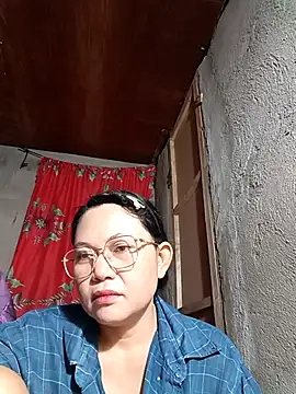 Everleigh mom online show from October 15, 10:15 am