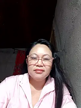 Everleigh mom online show from January 12, 7:52 pm