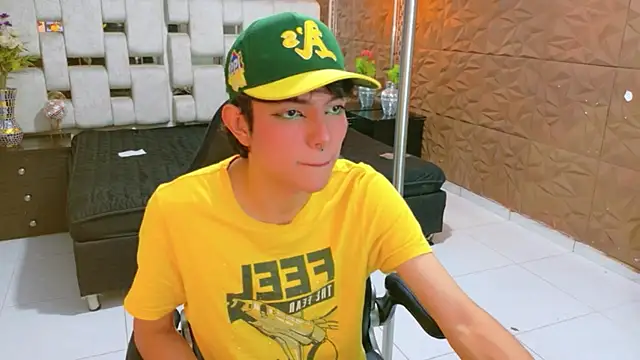 Snapshot of alandelrey57 chatting on January 15, 5:34 am alandelrey57 online show from January 15, 5:34 am