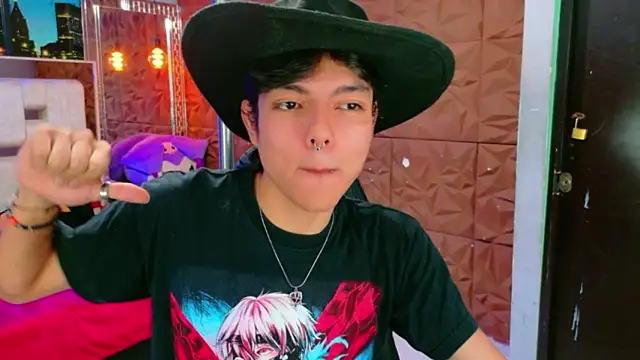 Snapshot of alandelrey57 chatting on February 20, 8:49 am alandelrey57 online show from February 20, 8:49 am