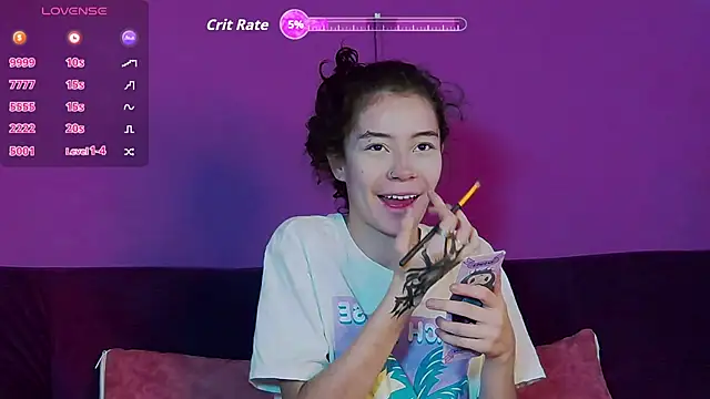 Snapshot of RavennMoonn chatting on September 17, 7:59 pm RavennMoonn online show from September 17, 7:59 pm