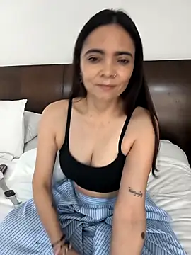 Snapshot of Cami_Konor chatting on March 13, 10:05 pm Cami Konor online show from March 13, 10:05 pm