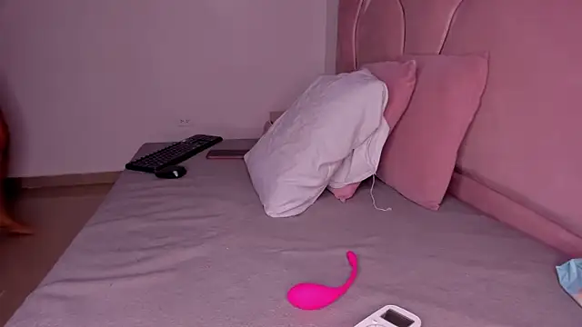 Snapshot of ambarasm chatting on February 28, 12:39 pm ambarasm online show from February 28, 12:39 pm