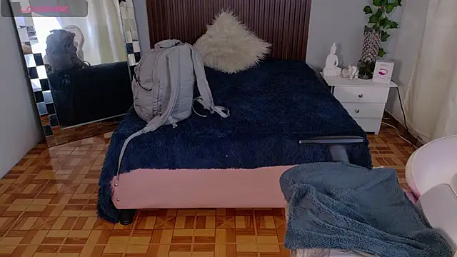 kataleya 29 online show from October 16, 7:37 pm