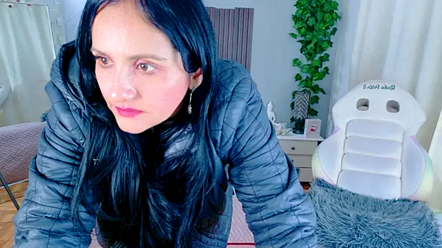 kataleya 29 online show from November 11, 4:07 pm