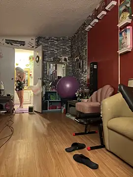 Snapshot of TranSexualJade95 chatting on March 1, 6:37 am TranSexualJade95 online show from March 1, 6:37 am