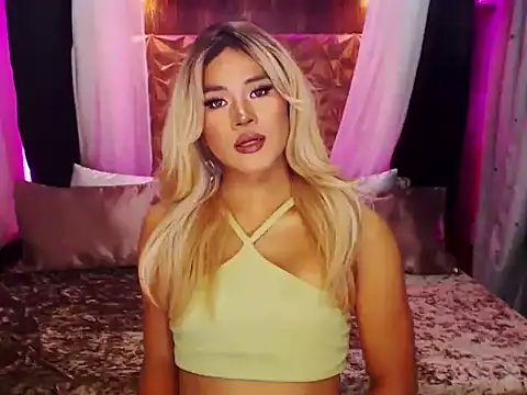 YllanaAltheaXxX online show from November 27, 7:43 am