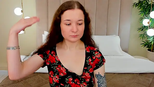 NancyJonson online show from September 11, 3:39 am