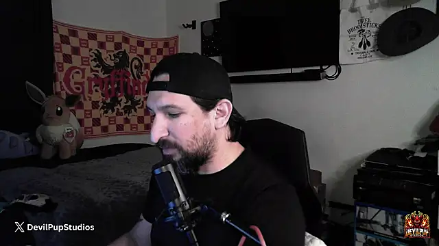 Snapshot of DevilPup75_ chatting on January 17, 12:48 am DevilPup75 online show from January 17, 12:48 am