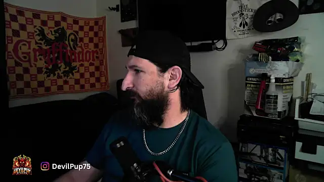 Snapshot of DevilPup75_ chatting on April 8, 3:17 am DevilPup75 online show from April 8, 3:17 am