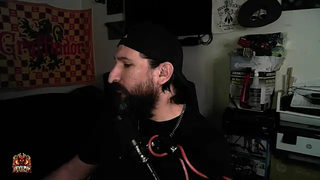 Snapshot of DevilPup75_ chatting on April 9, 10:42 am DevilPup75 online show from April 9, 10:42 am
