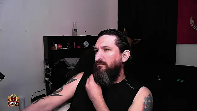 Snapshot of DevilPup75_ chatting on April 20, 12:35 am DevilPup75 online show from April 20, 12:35 am