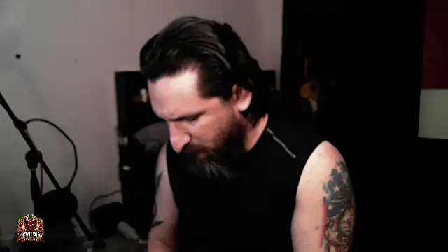 Snapshot of DevilPup75_ chatting on April 20, 2:31 pm DevilPup75 online show from April 20, 2:31 pm