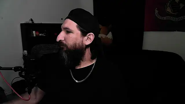 Snapshot of DevilPup75_ chatting on April 23, 11:29 pm DevilPup75 online show from April 23, 11:29 pm