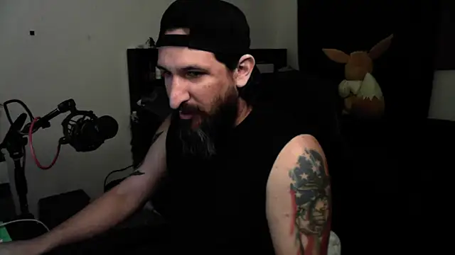 Snapshot of DevilPup75_ chatting on April 25, 3:20 am DevilPup75 online show from April 25, 3:20 am