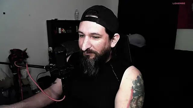 Snapshot of DevilPup75_ chatting on May 3, 1:33 am DevilPup75 online show from May 3, 1:33 am