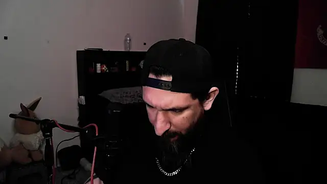 Snapshot of DevilPup75_ chatting on May 4, 7:21 pm DevilPup75 online show from May 4, 7:21 pm