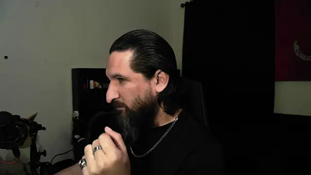 Snapshot of DevilPup75_ chatting on May 6, 3:13 am DevilPup75 online show from May 6, 3:13 am