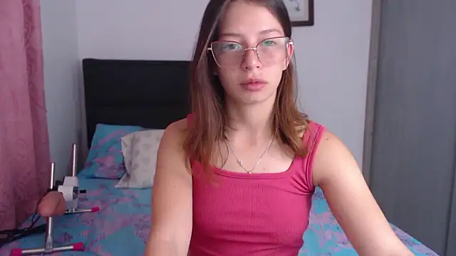 Tiiana online show from March 26, 8:03 pm