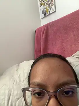 Valen1800 online show from April 1, 7:11 pm