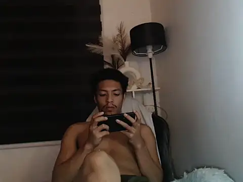 Snapshot of Asian_gregor chatting on October 3, 7:11 pm Asian gregor online show from October 3, 7:11 pm