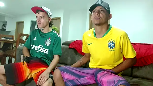 Snapshot of skinny23cm chatting on January 9, 10:20 am skinny23cm online show from January 9, 10:20 am