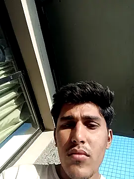 Snapshot of HarryChoudhary21 chatting on November 8, 2:34 am HarryChoudhary21 online show from November 8, 2:34 am