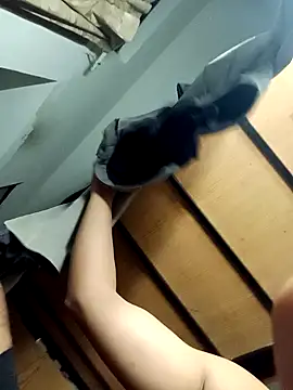 HarryChoudhary21 online show from April 3, 1:31 pm