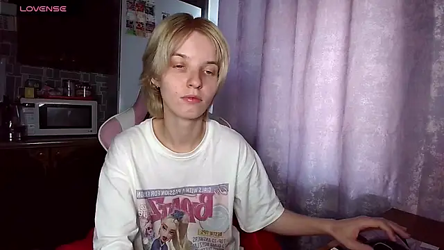 Madelaineses online show from July 15, 5:12 am