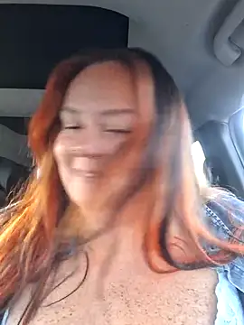 Snapshot of 50-shades-of-JADE chatting on October 21, 12:17 pm 50-shades-of-JADE online show from October 21, 12:17 pm