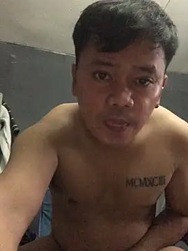 Snapshot of sweet_sexyasian69 chatting on June 21, 5:43 am sweet sexyasian69 online show from June 21, 5:43 am