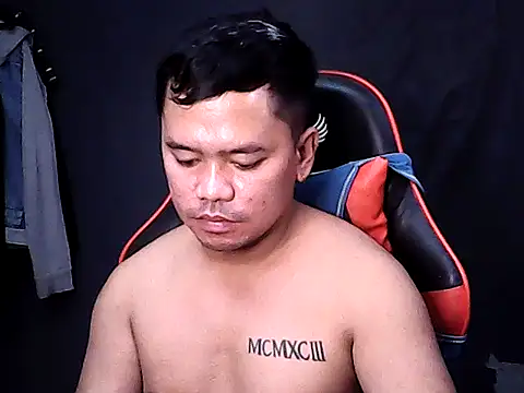 Snapshot of sweet_sexyasian69 chatting on July 17, 11:31 pm sweet sexyasian69 online show from July 17, 11:31 pm