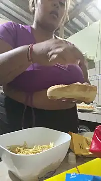 EmilyDuran  online show from March 9, 1:20 am