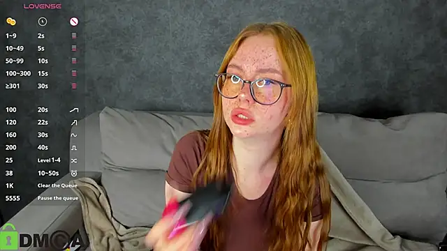 Roxy Sunnny online show from September 27, 8:30 am