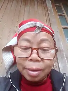 Snapshot of VangLe73 chatting on February 22, 9:08 am VangLe73 online show from February 22, 9:08 am