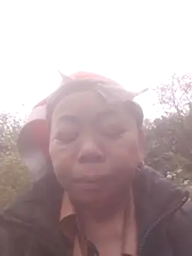 Snapshot of VangLe73 chatting on February 26, 11:37 pm VangLe73 online show from February 26, 11:37 pm