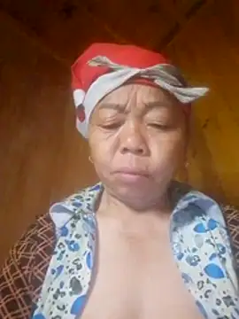 Snapshot of VangLe73 chatting on March 2, 11:33 pm VangLe73 online show from March 2, 11:33 pm